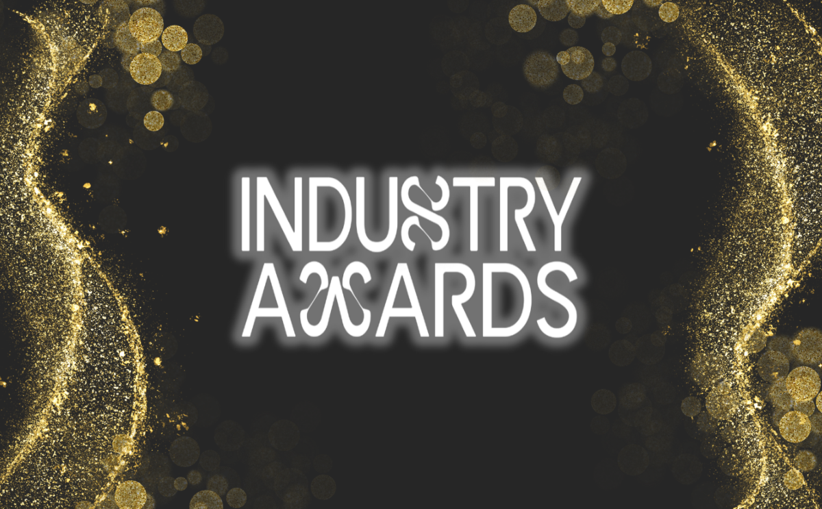 Music x Media Industry Awards -logo mustalla ja kultaisella taustalla